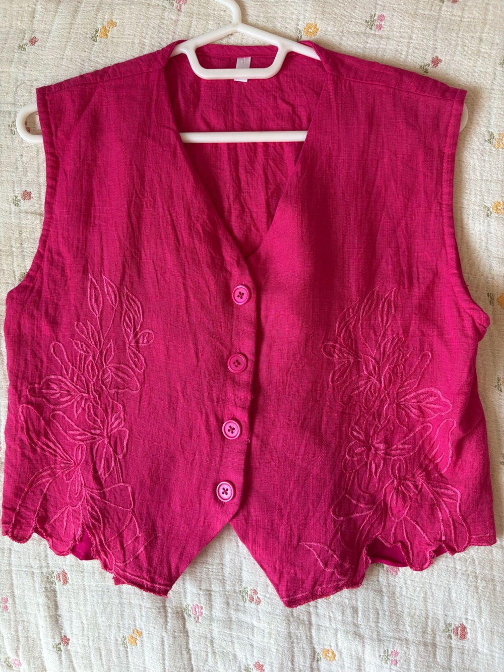 VINTAGE Sleeveless Embroidered V-Neck Top Hot Pink